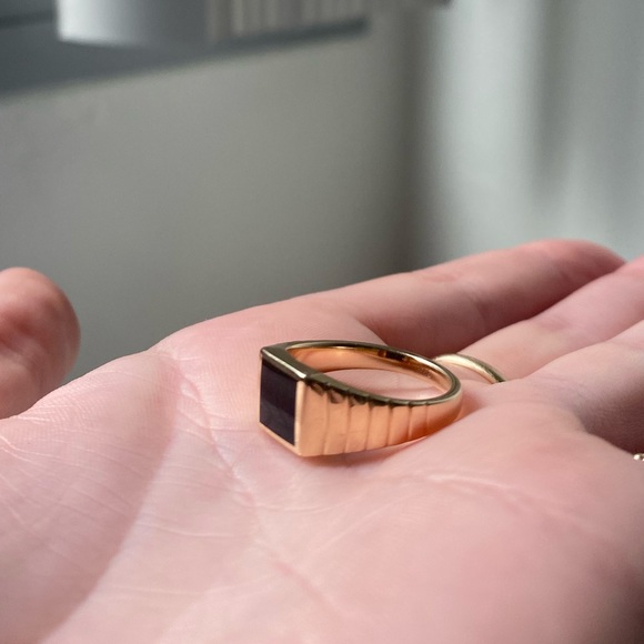 Mejuri Black Onyx 14K Solid Gold Ring Sz. 7 - Picture 8 of 16